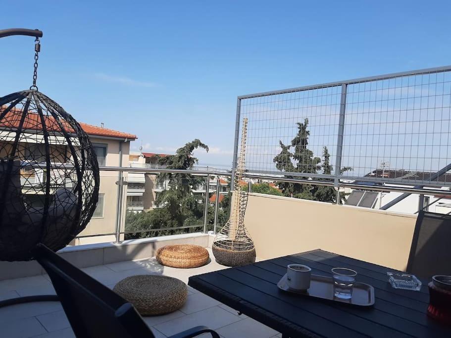 Όμορφο Διαμέρισμα- Σοφίτα Με Υπέροχη Θεα Szaloniki Kültér fotó